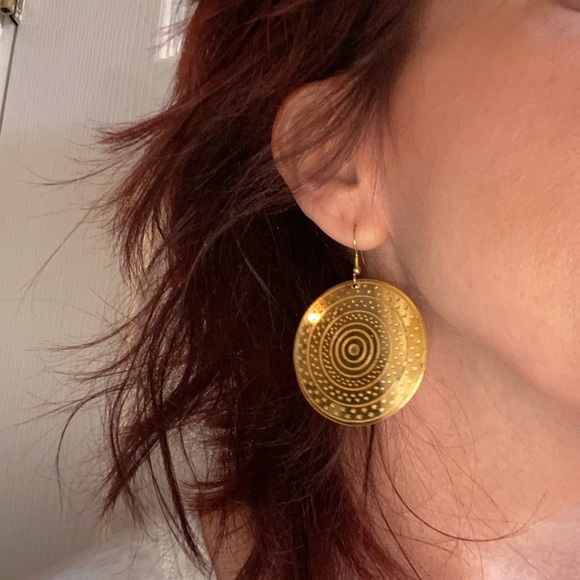 Bohemian Gypsy Hippie Large Sun Dial Goldtone Earrings - Picture 2 of 3